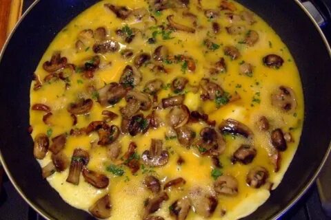 Грибы с молоком и яйцом