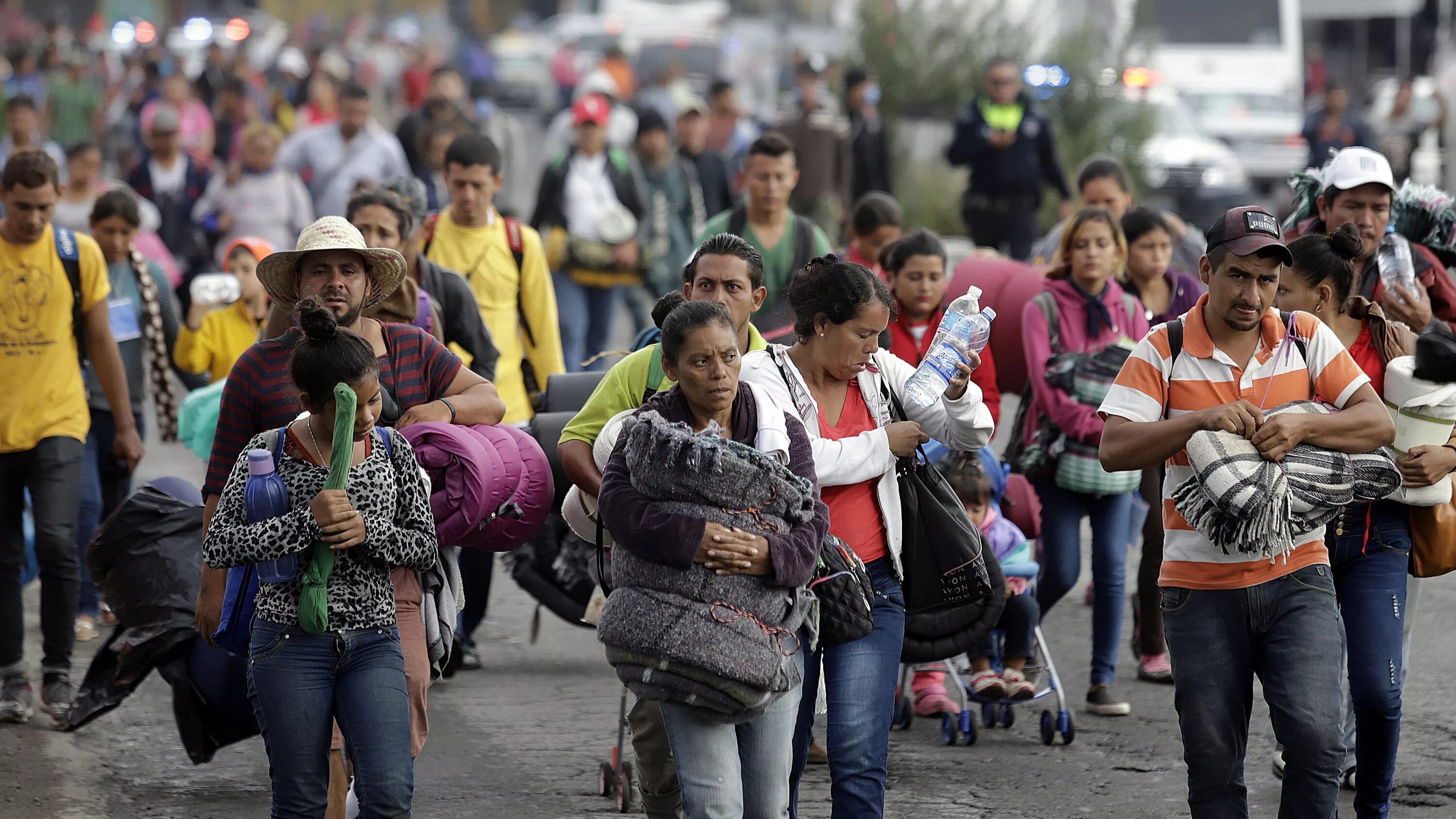 Беженцы из Мексики. Эмигранты из Мексики.
