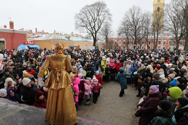 петропавловская крепость масленица 2019. детям о масленице. масленица в петропавловской крепости 2023. масленица. масленица спб петропавловская крепость.