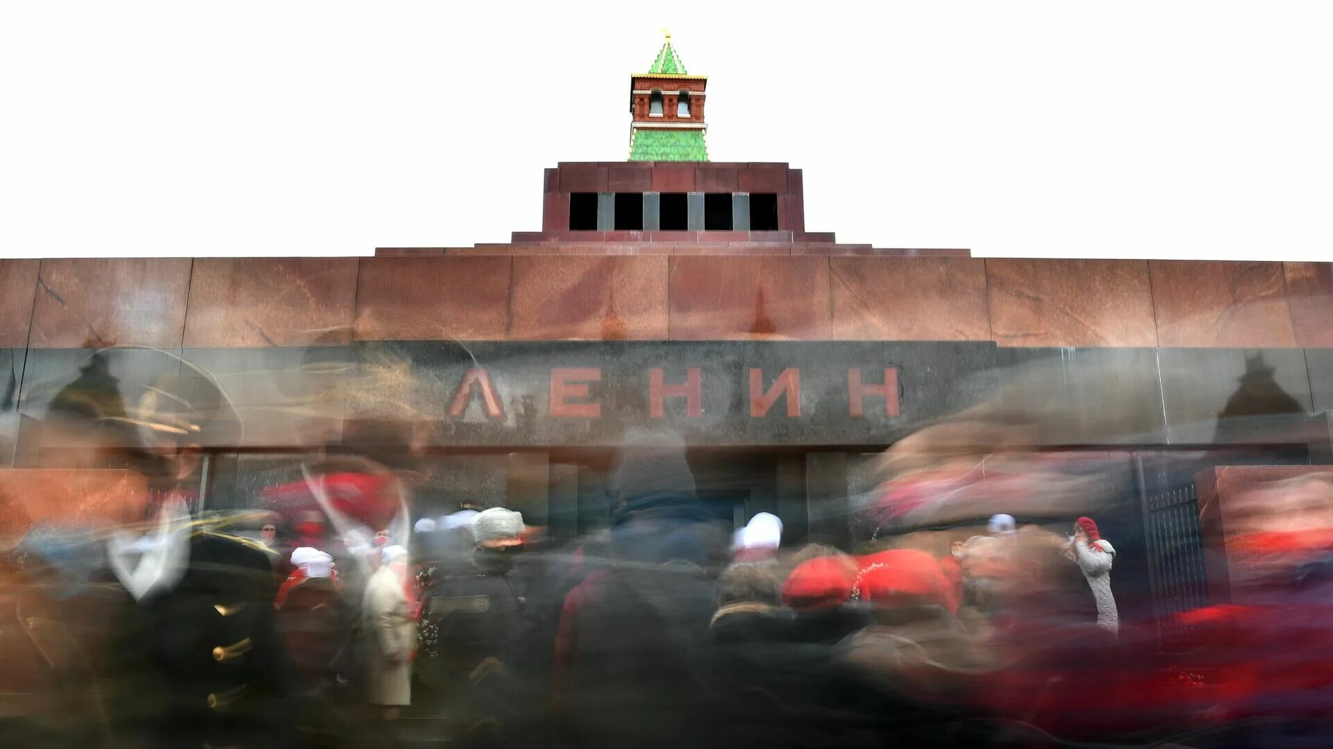 Цветы у мавзолея. Мавзолей Ленина на 9 мая 2018. Собянин на мавзолее. Вынос ленина из мавзолея 2024