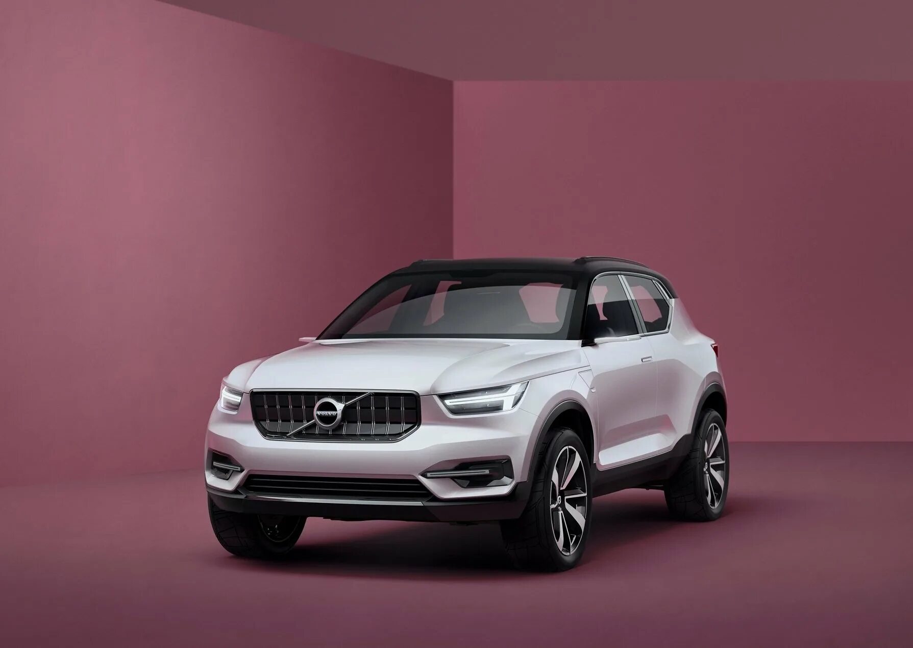 Вольво хс40 серый. Volvo кроссовер xc40. Паркетники вольво. Volvo xc40 красная. Volvo xc40 recharge sage green.