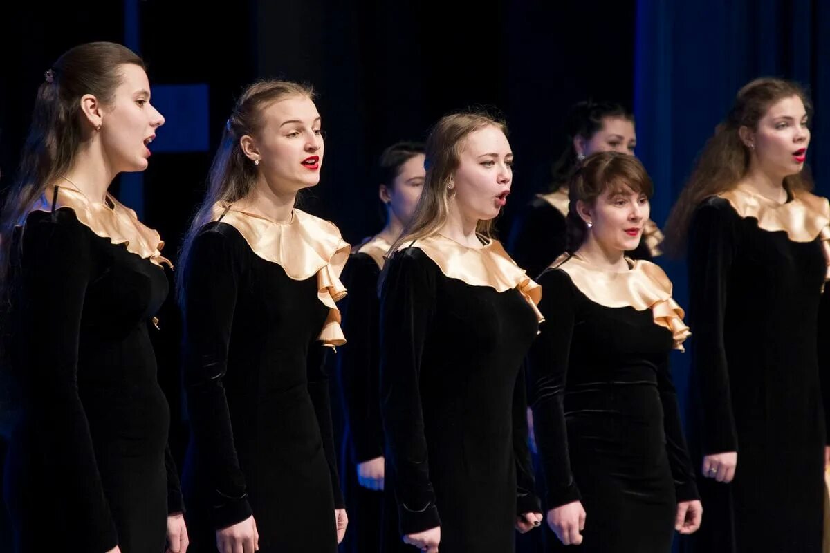 Хабаровск хор криница. Хор хабаровск. Хабаровск хор криница. Народный ансамбль млада. Криница коллектив кубанский.