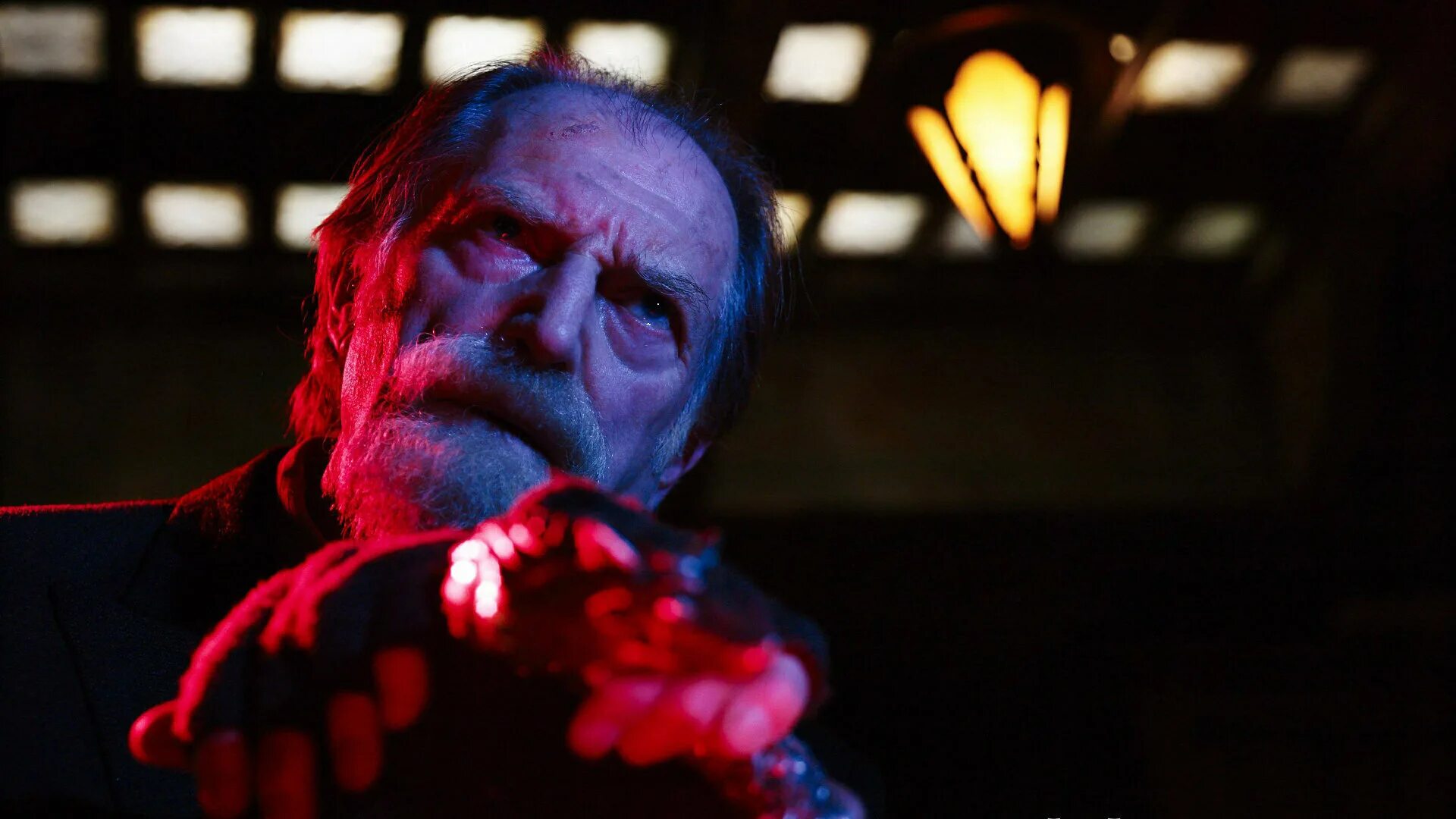 Feel the strain. Профессор абрахам сетракян. Feel the strain. Габриэль боливар штамм. Feel the strain.