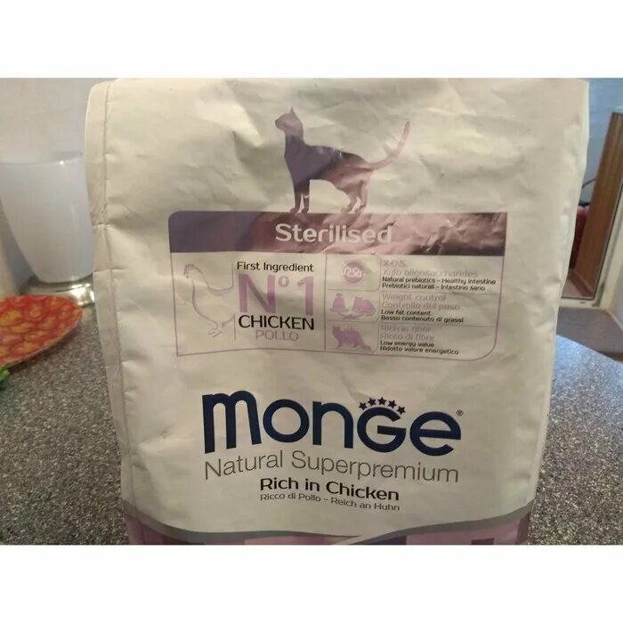 Monge cat корм для стерилизованных кошек. Монж корм для кошек 10 кг. Monge Cat Sterilized сухой корм для стерилизованных кошек с курицей 10 кг. Сухой корм Monge Sterilised Chicken 10 кг. Monge Cat Sterilised c курицей 10 кг мешок.