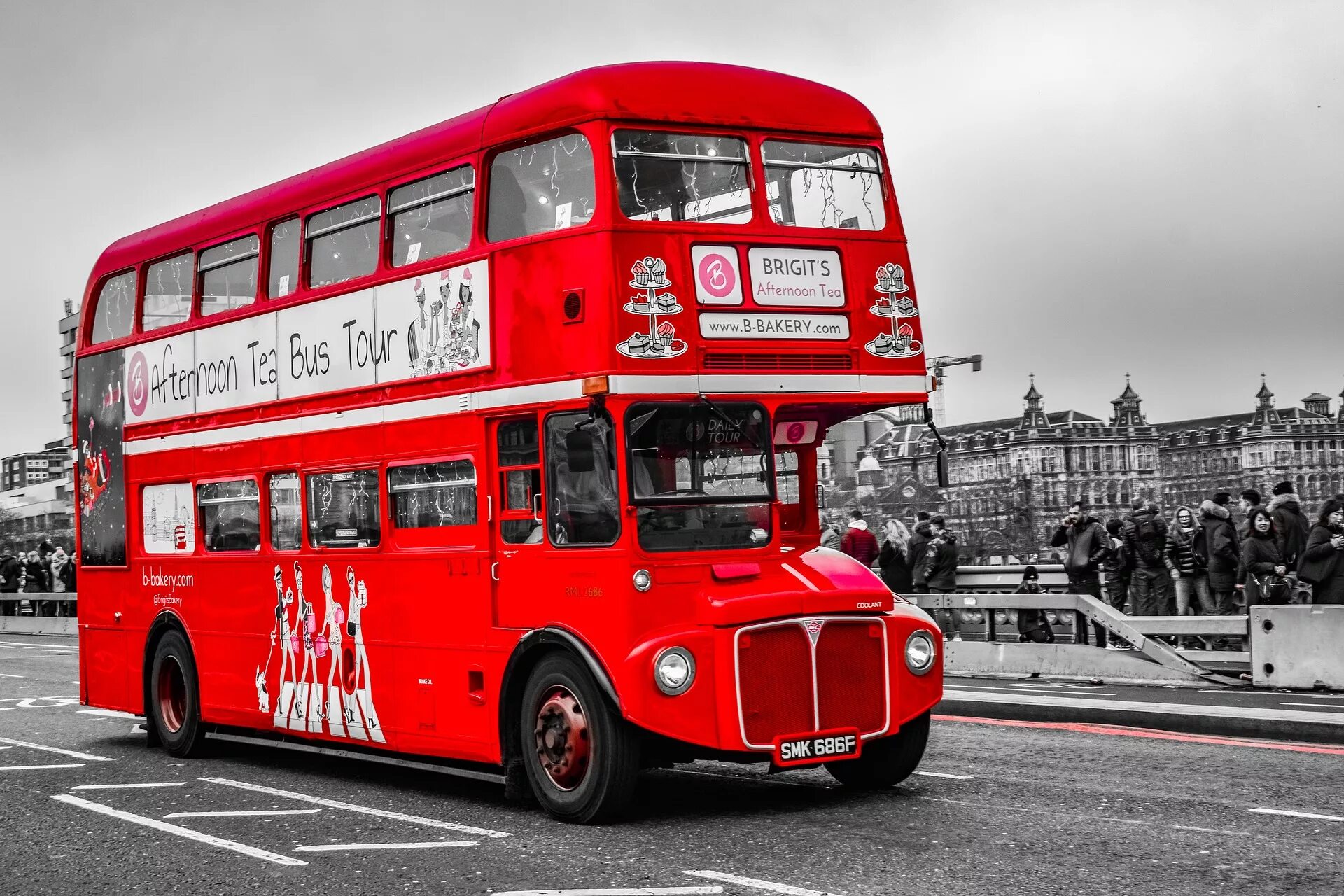 London’s red double-deckers going green London red bus, Big red bus, Red bus
