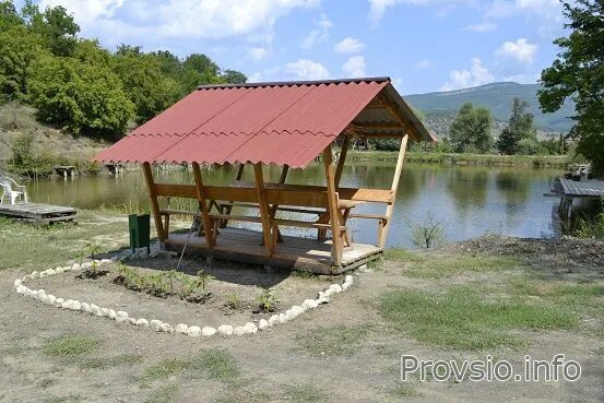Запуск рыбы село ароматное. Запуск рыбы село ароматное. Зарыбление. Озеро репино бахчисарай. Запуск рыбы село ароматное.