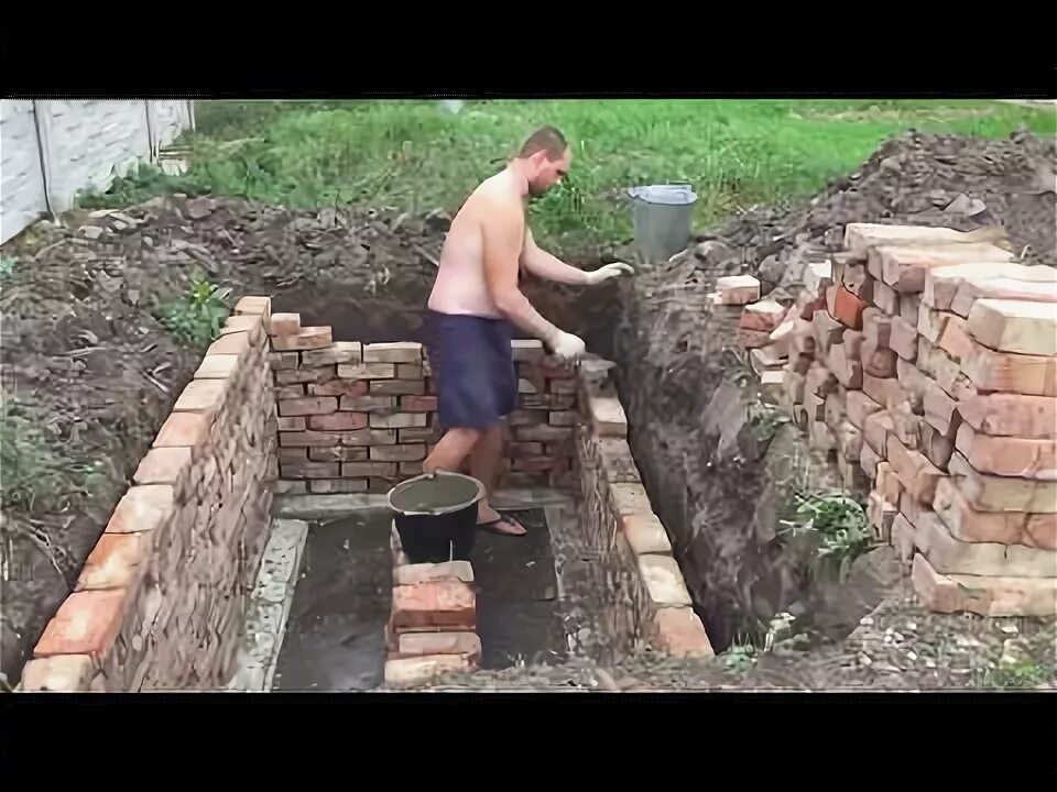 Как выложить яму кирпичом