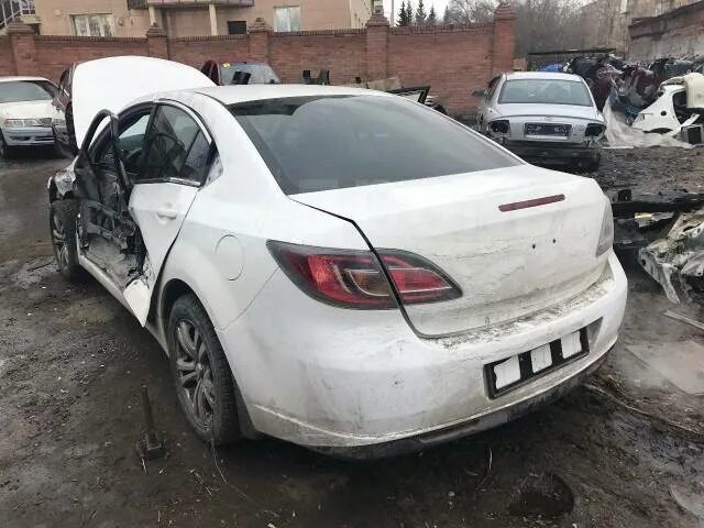 Разбираю мазду