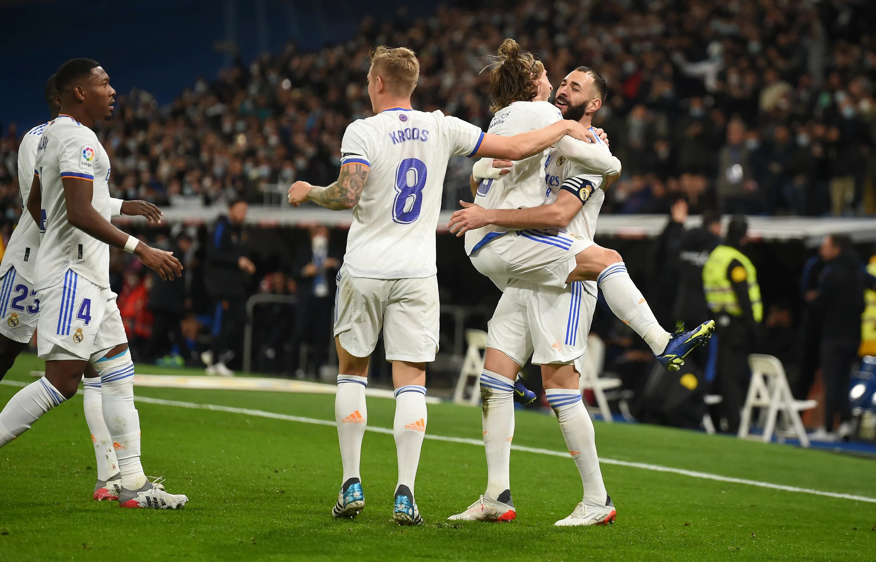 Атлетик мадрид счет. Реал Мадрид Атлетико. Реал Мадрид vs Атлетико. Real Madrid vs Atletico Madrid. Атлетико и Реал Мадрид 3:1.