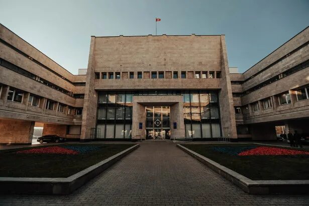 Зеленоградская префектура. Префектура зеленограда. Зеленоград здание префектуры. Префектура зеленограда фото. Здание зеленоградской префектуры.