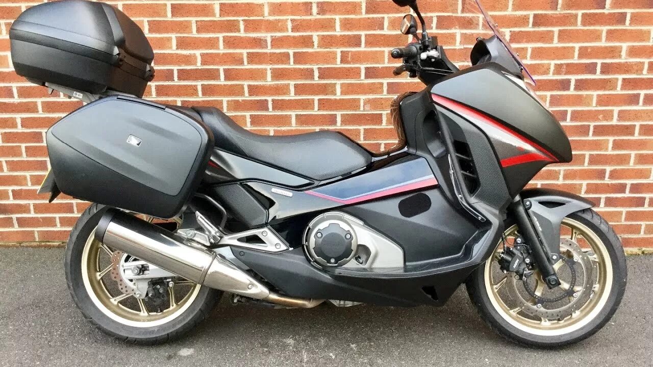 Honda nc 750d. Хонда 670 мотоцикл. Макси скутер хонда интегра 750сс. Хонда интегра 700. Хонда интегра 750 скутер.