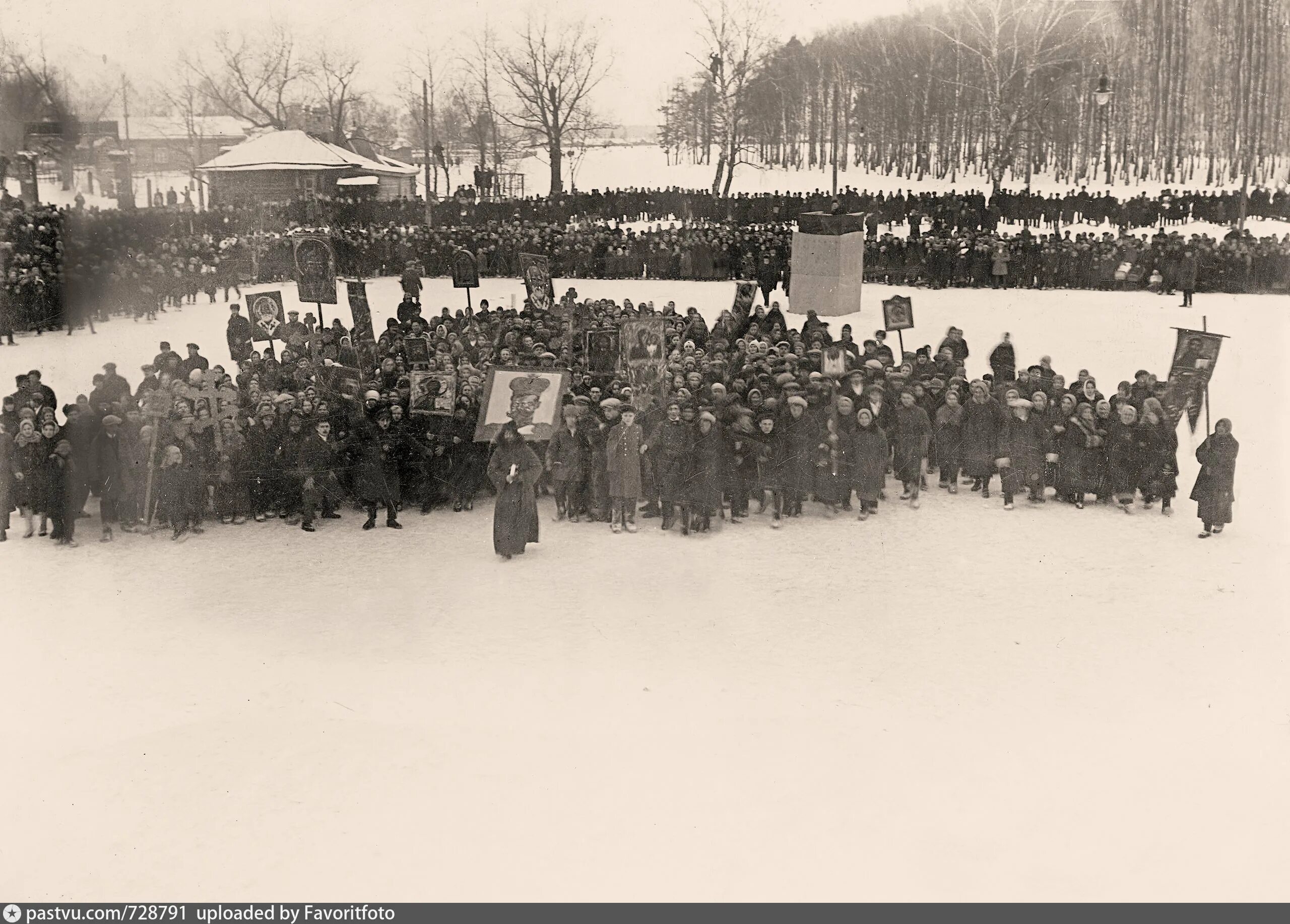 Забастовка 1907. Стачка 1905 года Иваново. Забастовка рабочих в Иваново Вознесенске. Иваново Вознесенская стачка. Забастовки 1905 года.