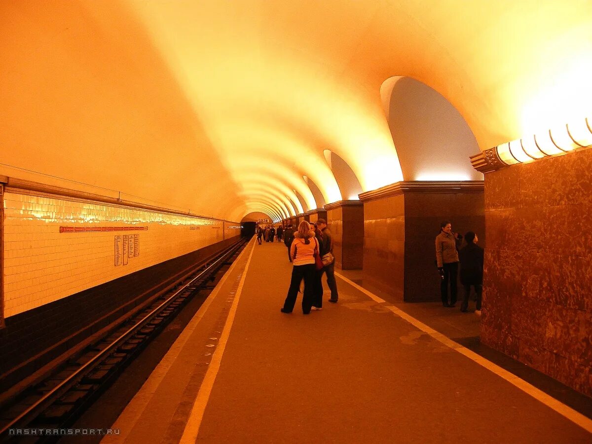Метро площадь ленина в петербурге