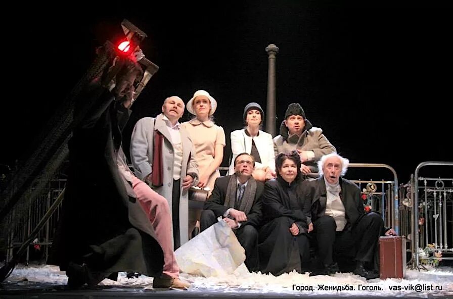 Гоголь город женитьба ленсовета спектакль. Анна ковальчук в театре ленсовета. Гоголь город женитьба ленсовета спектакль. Спектакль город гоголь театр ленсовета. Спектакль женитьба по пьесе гоголя.