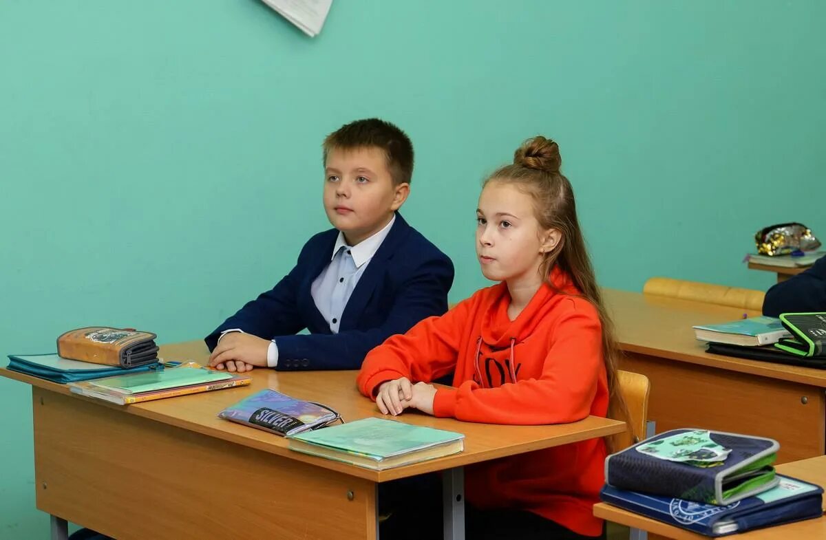 Вакансии орехово зуево учитель. Моу сош 12 орехово-зуево. моу сош 16 орехово-зуево. моу сош 5 орехово-зуево. школа номер 12 орехово зуево.