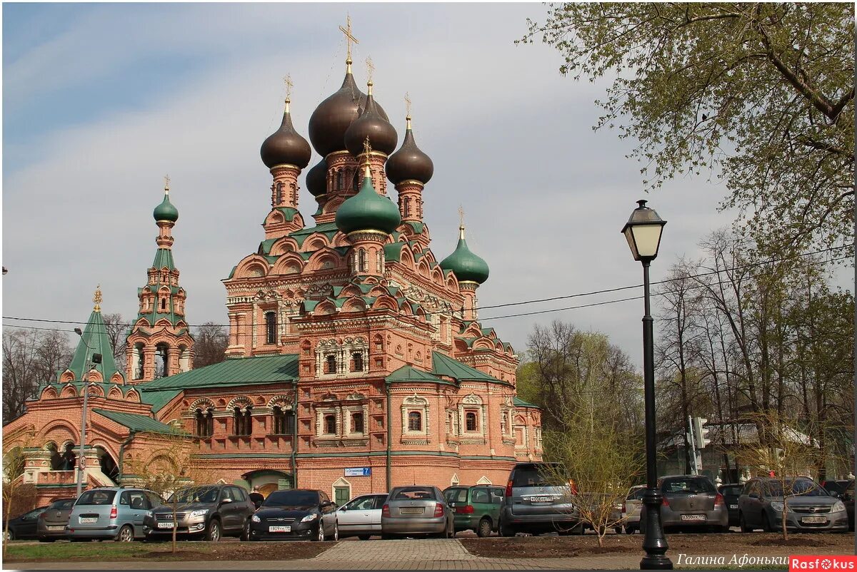 храм живоначальной троицы в старых черемушках. церковь в останкино живоначальная. храм живоначальной троицы в листах в москве. храм живоначальной троицы сухаревская. храм живоначальной троицы в карачарово.