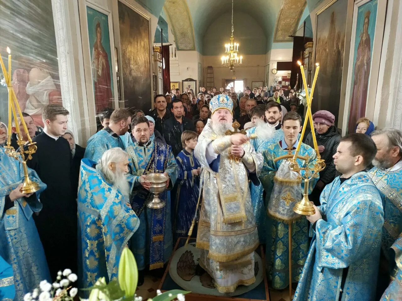 Похвала богородицы богослужение. Похвала пресвятой богородицы богослужение. благовещение богослужение. храм албазинской божией матери в благовещенске. с благовещением пресвятой богородицы.