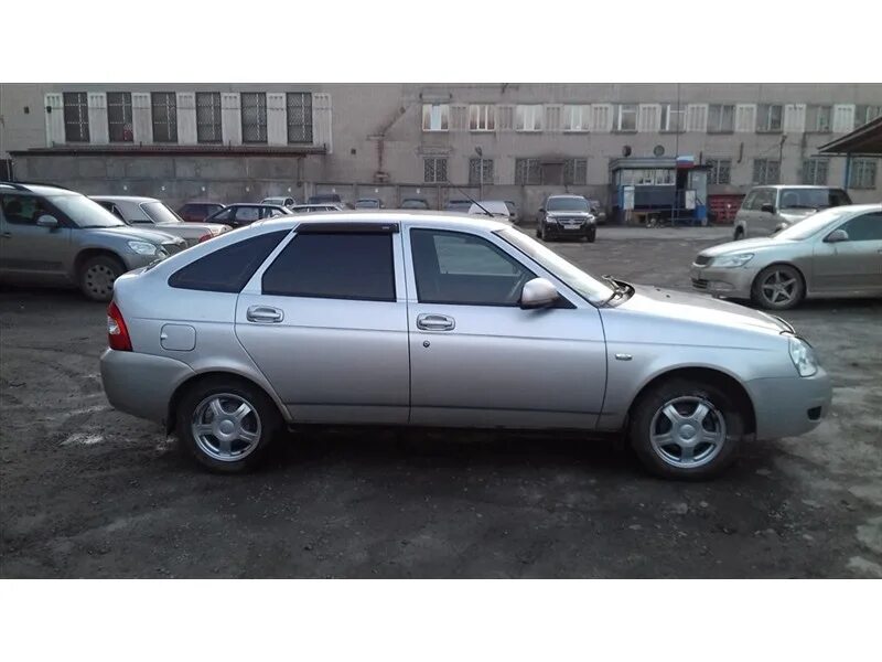 авито приора хэтчбек