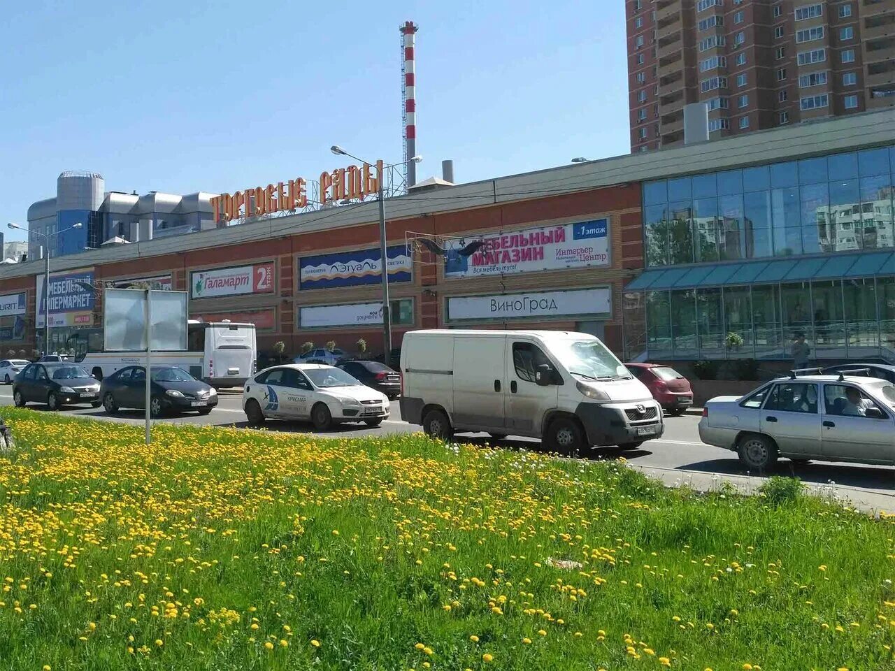 Мебель на инициативной улице фото EcoDM.ru