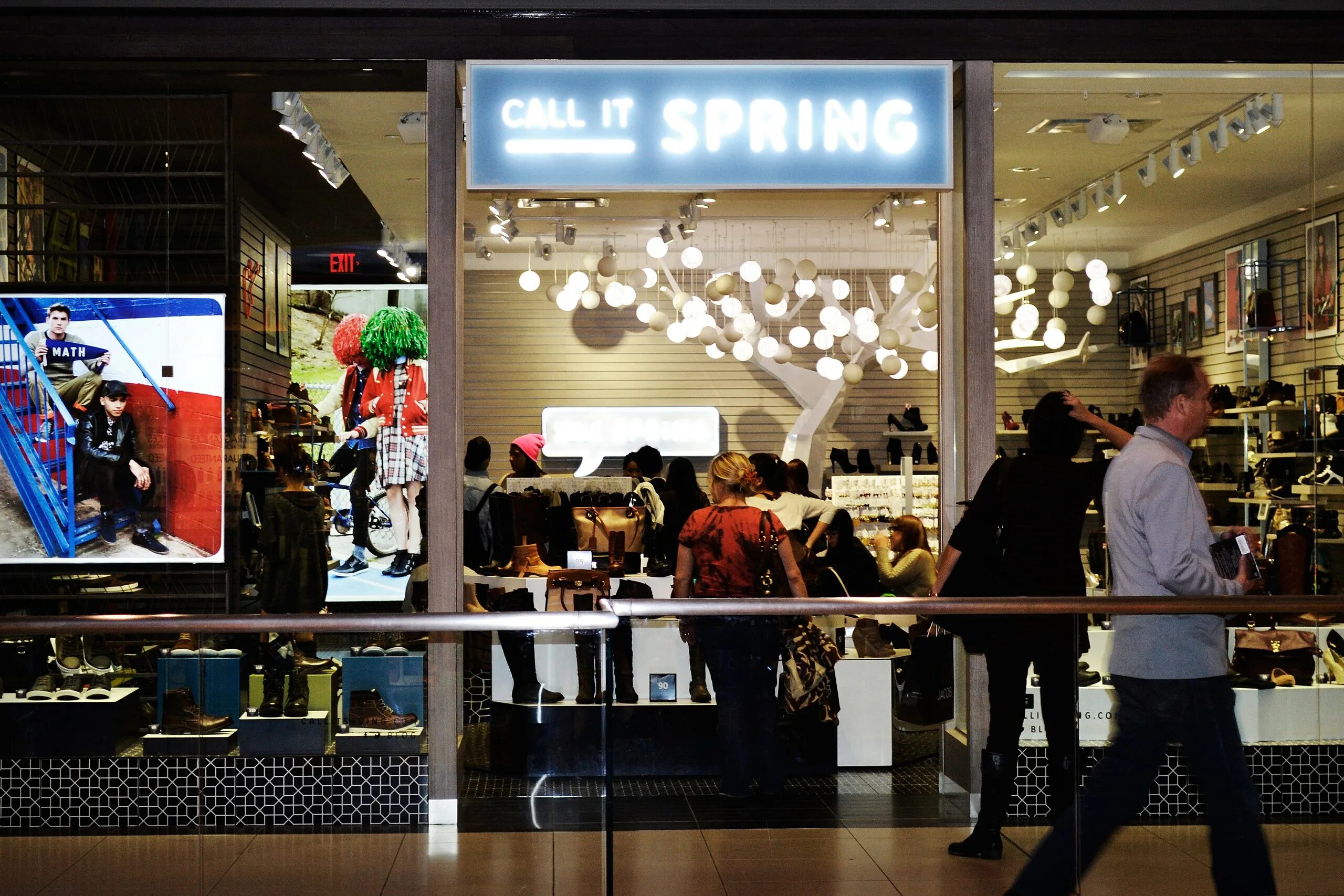Call the store. Итон токио. spring store. bahar store.