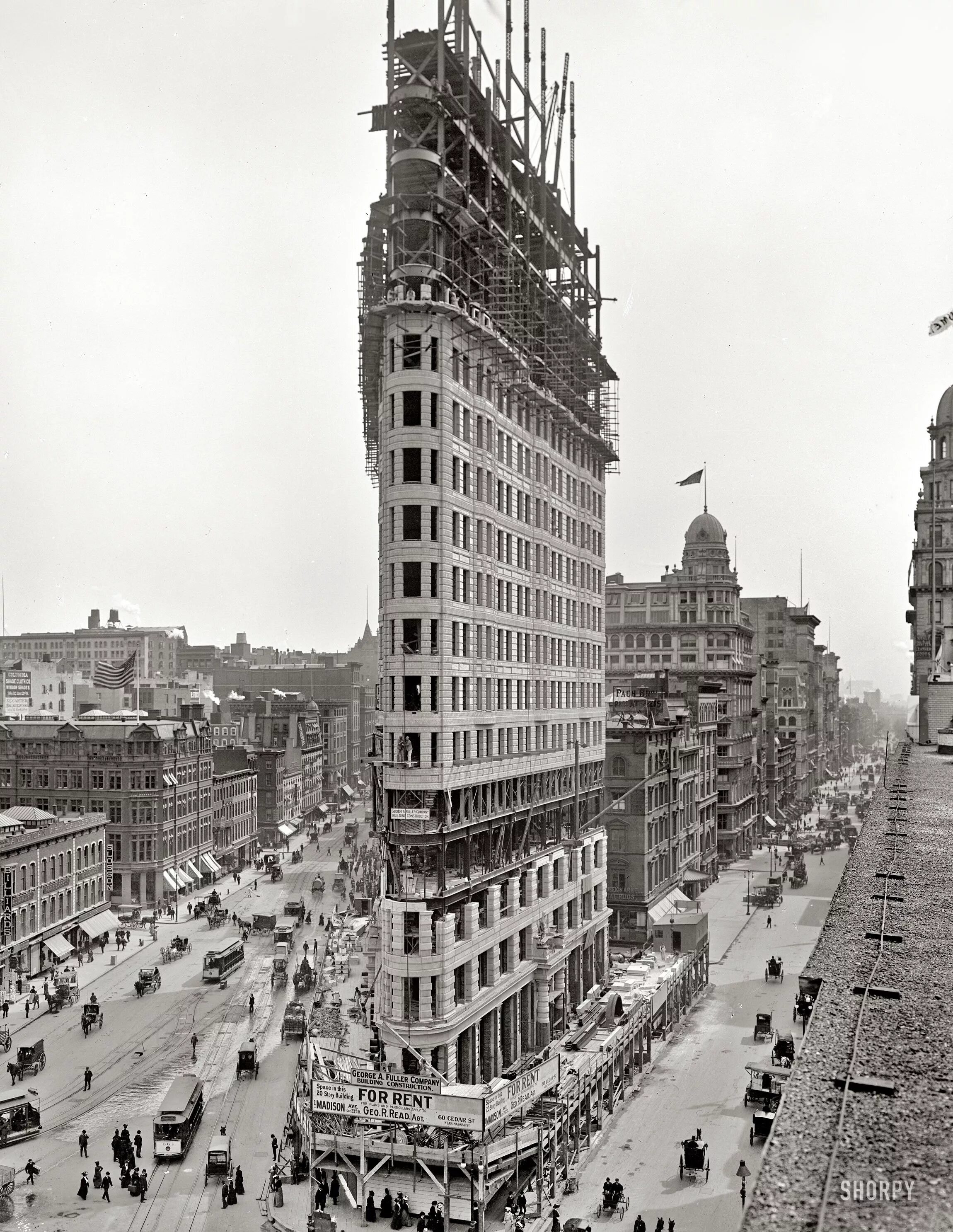 В каком году построили город. Флэтайрон-Билдинг Нью-Йорк 1902. Флэтайрон-Билдинг 1901. Флэтайрон-Билдинг (1902 год. «Флэтайрон-Билдинг», Нью Йорк, США, (1905).