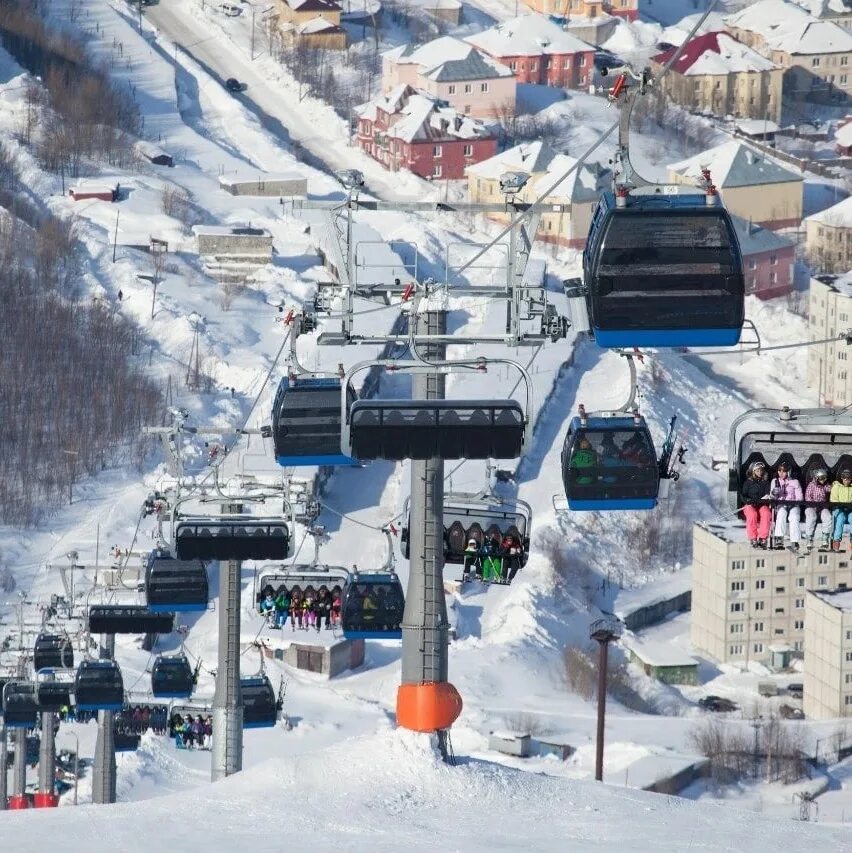 Кировск мурманская область горнолыжный курорт большой вудъявр. Большой вудъявр горнолыжный курорт. Горнолыжный курорт мурманск кировск. Горнолыжный курорт кировск кировск. Кировск большой вудъявр горнолыжный.