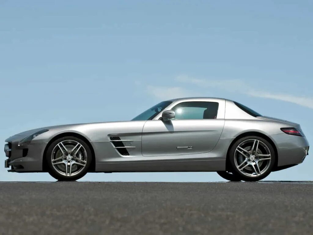 Mercedes sls 2023. Мерседес слс 63 амг. Мерседес слс. Mercedes-benz-sls-amg. Мерседес слс 63.