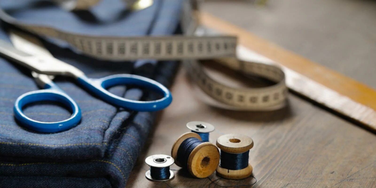 органайзер канцелярский артикул: 1112000. канцелярские принадлежности. органайзер для ручек. художественные принадлежности для рисования. органайзер для канцелярии.