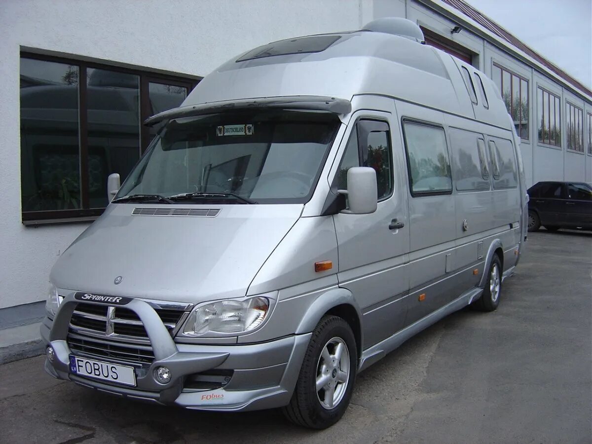 Продажа спринтеров в россии. Мерседес Спринтер w903. Sprinter 903. Mercedes Sprinter 903. Mercedes Спринтер Классик 903.