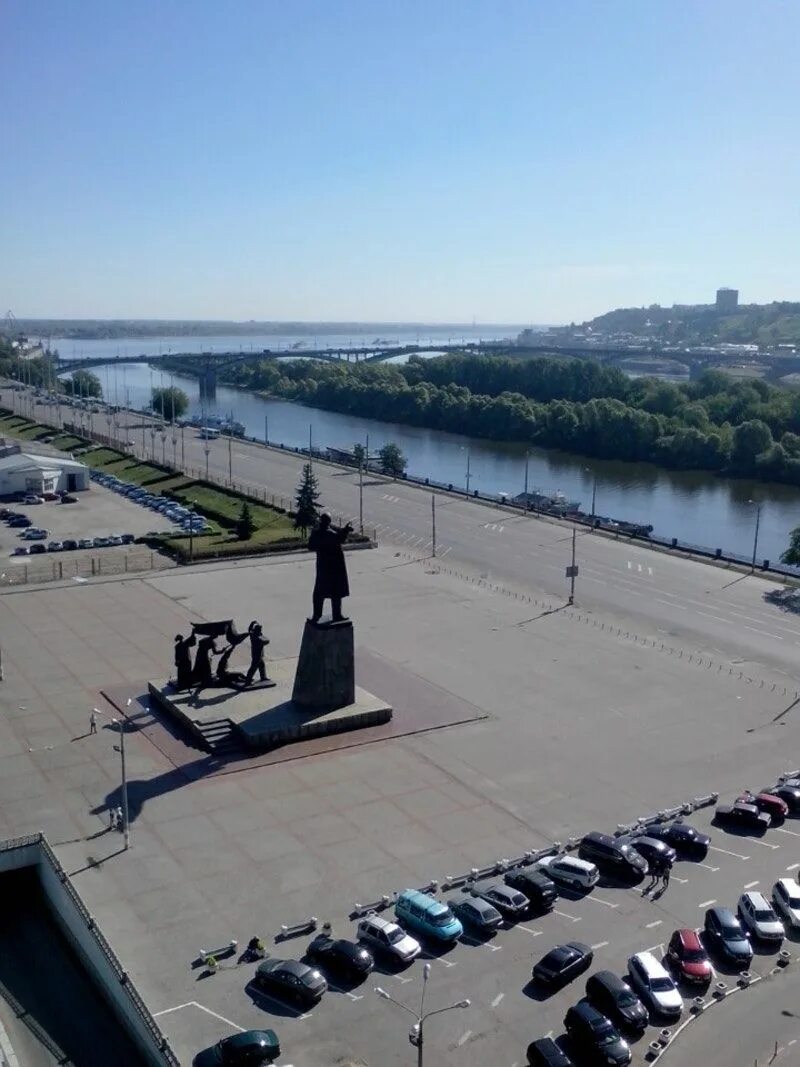 Статуя ленина нижний новгород. Памятник ленину на площади ленина (нижний новгород). Памятник ленину (нижний тагил). Площадь ленина н новгород. Площадь ленина нижний.