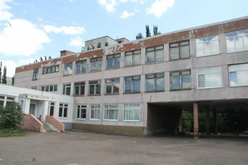 Школа 1 города омска. Школа 144 омск. школа 1 омск. школа 73 омск. омск школа 144 новая.