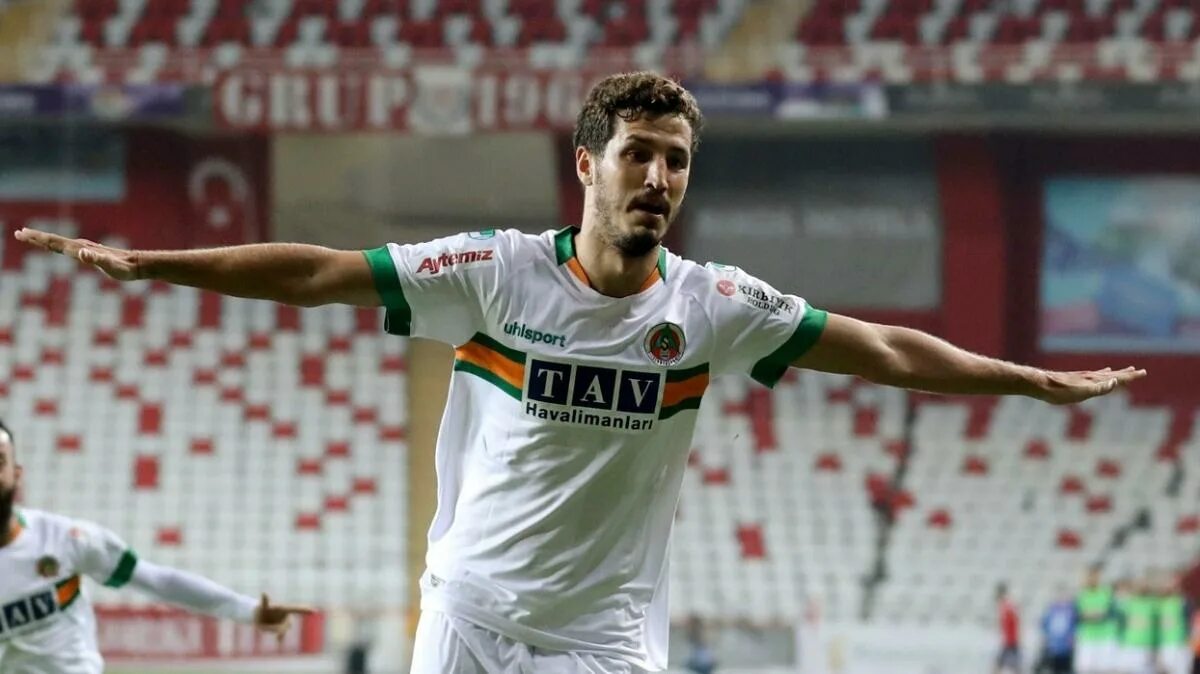 Эрдогду салих. Салих баджи. Salih kg. Салих кэлион. Salih.