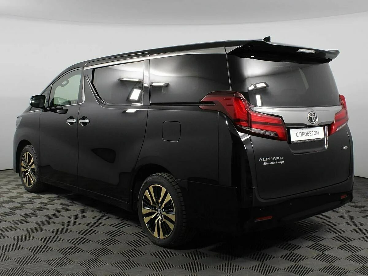 Тойота альфард поколения. Тойота альфард 2018. Минивэн Тойота альфард. Toyota Alphard 3 поколение. Toyota минивэн Alphard.