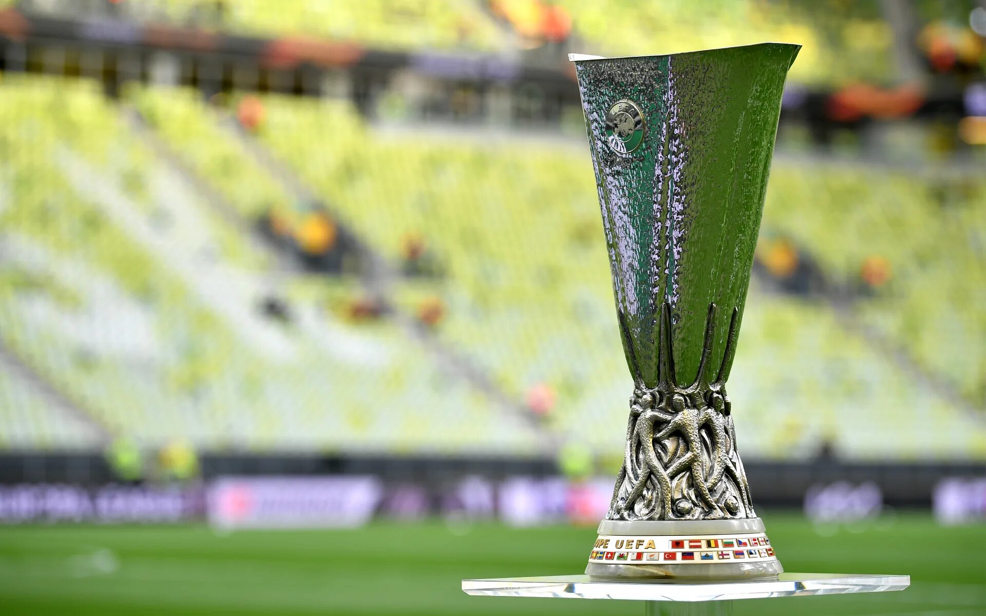 Лига европы уефа 2021/2022. Финал лиги европы уефа 2021. Uefa europa league 2022. Uefa europa league kubok. Лига европы уефа.