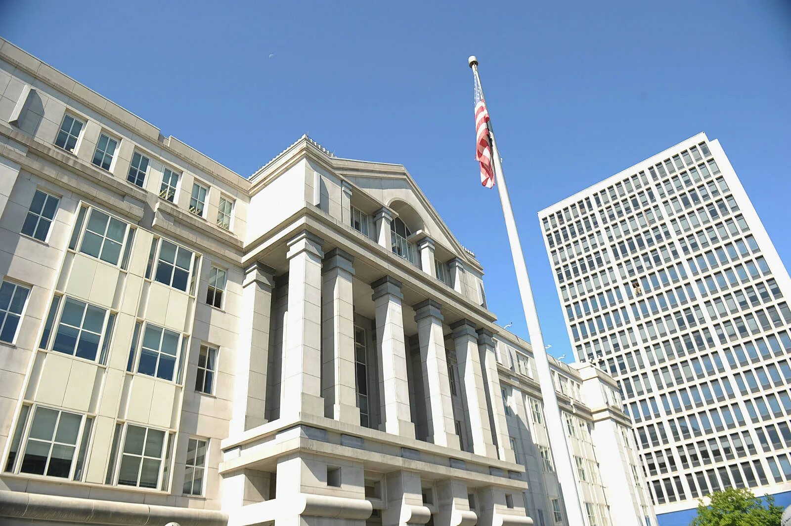 зал суда сша. верховный суд сша 18 век. иск сша. иск сша. конституционный суд сша.