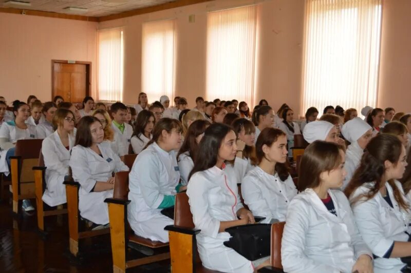 Сайт саранский медицинский. Саранский медицинский колледж Саранск. Саранский медицинский колледж группы.