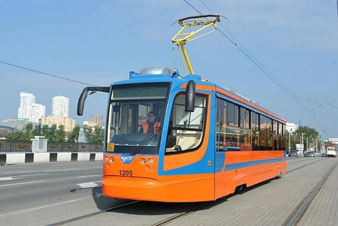 Усть катавский вагоностроительный завод уквз. Усть-катав вагоностроительный завод. Усть катав завод трамваев. Уквз усть-катавский вагоностроительный. Усть катавский вагоностроительный завод уквз.