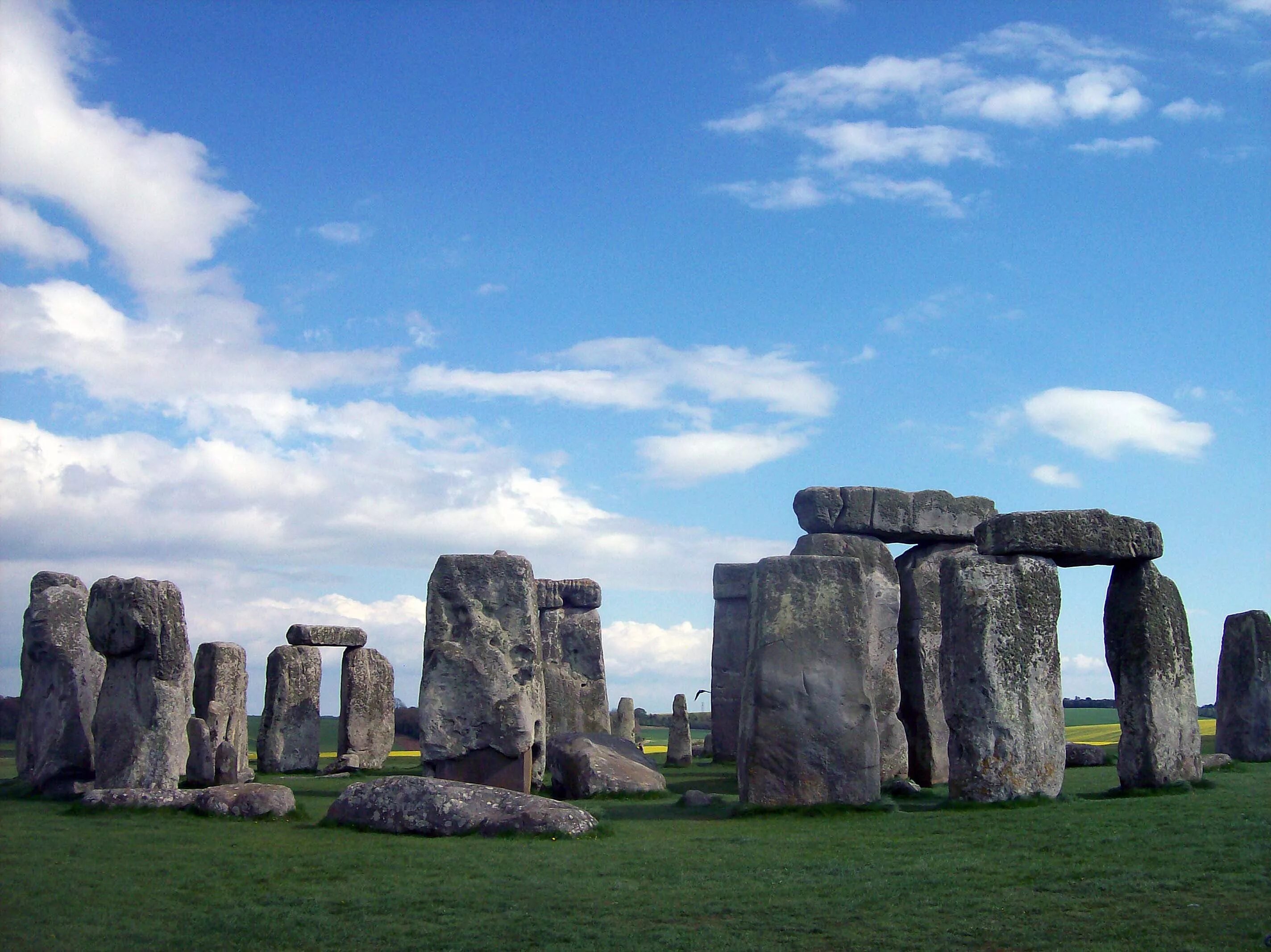 Stonehenge is perhaps the worlds. Стоунхендж. Архитектура Стоунхендж. Стоунхендж Великобритании HD 1080. Стоунхендж 3д.