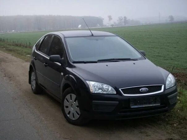 Купить форд фокус 1 на авито. Ford Focus 2 2004. Форд фокус 2 седан 2004. Ford Focus II 2004-2011. Ford Focus 2 дорестайл.