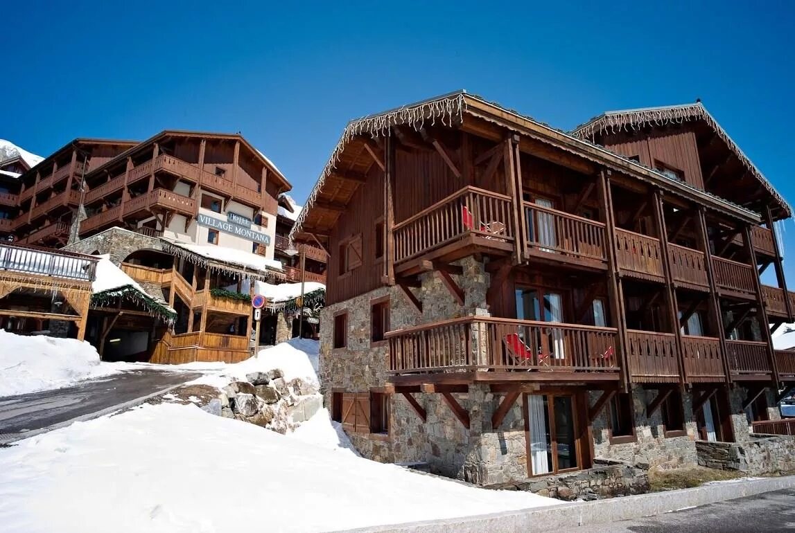 Www village. Village Montana Val Thorens. Курорт Тинь. Тинь Франция. Tignes Франция горнолыжный курорт.