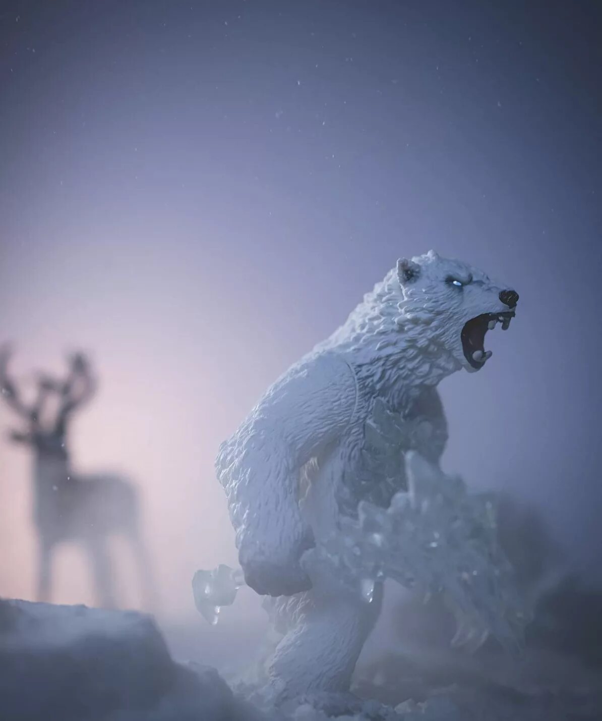 Снежный мишка игра. Ледяной Грифон шляйх. Schleich снежный медведь с оружием. Ледяной медведь шляйх. Eldrador ледяной медведь.