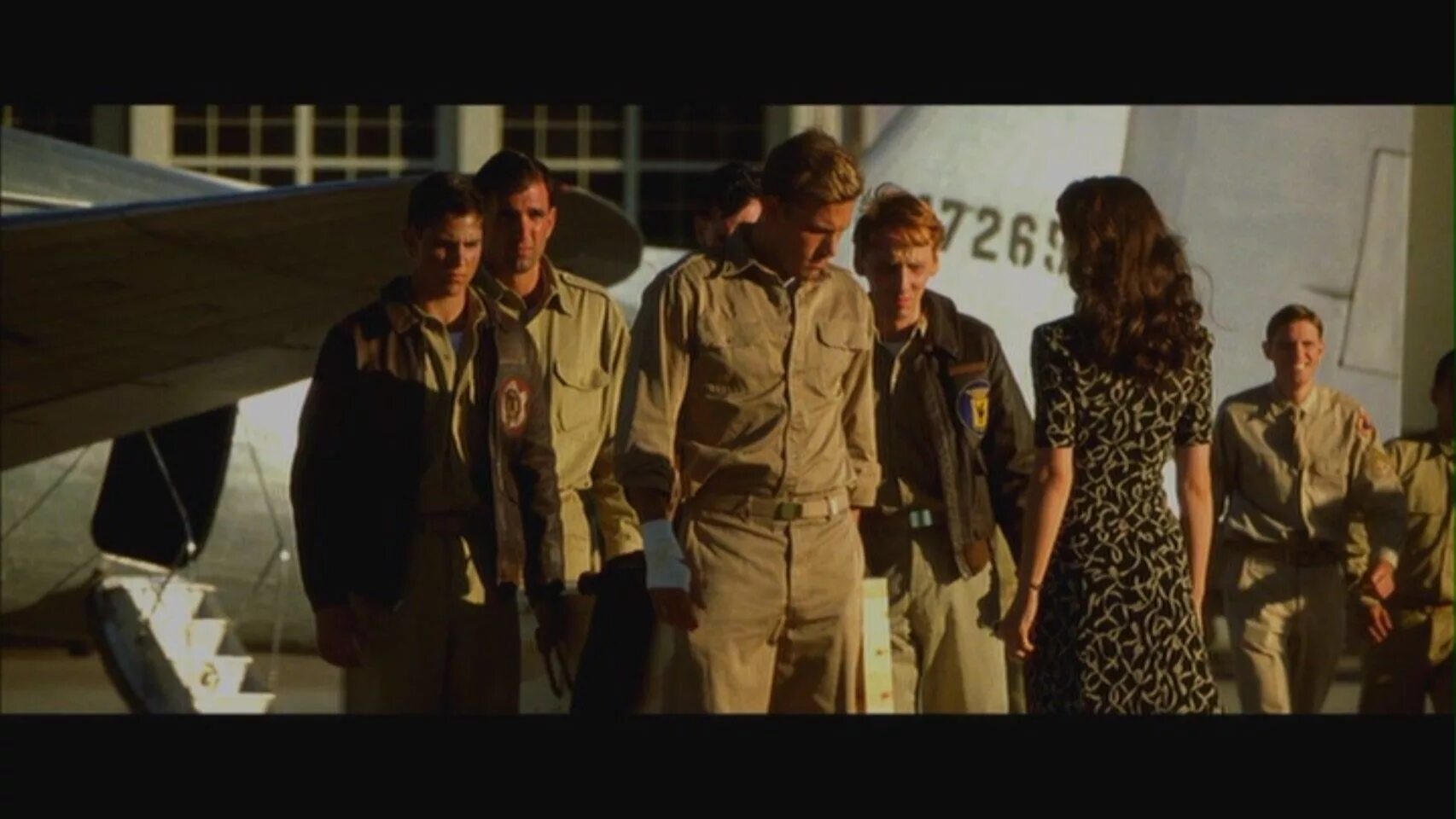 Перл харбор в ролях. Перл-харбор (2001) бен аффлек. Бен аффлек перл харбор фото. Джош хартнетт перл харбор. Кейт бекинсейл в перлхарбкр.