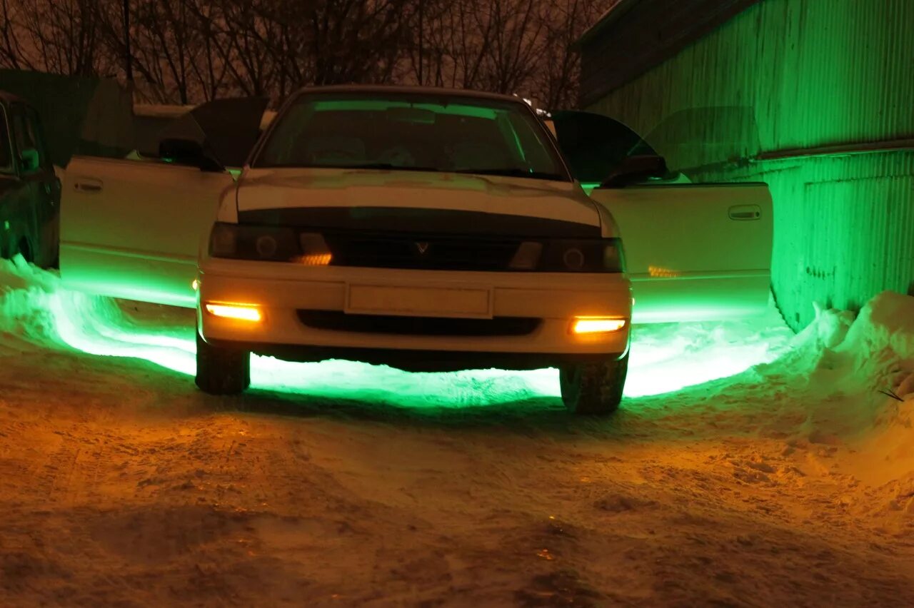 Toyota vista 95 года. Виста света. Windows vista wallpaper. Ангельские глазки тойота виста св 40. Виста света.