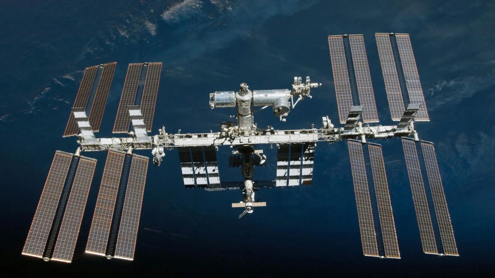 Space station. Космическая станция МКС. Мис (Международная Космическая станция). МКС 2009. ISS Космическая станция.