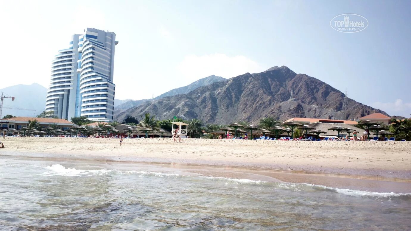 погода в фуджейре в феврале 2024. температура в италии зимой. аль фуджейра море. маскат оман. погода в фуджейре в феврале 2024.