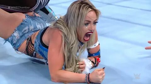 Is liv morgan a lesbian