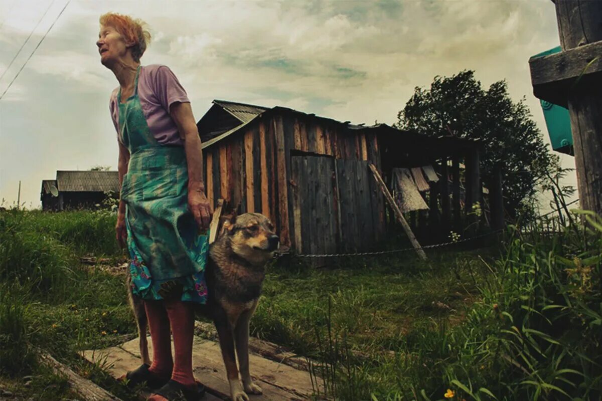 Она воспитанная девочка с глубинки. Жители сельской местности. Нищета глубинки России. Жизнь в Российской глубинке. Нищета в глубинке.