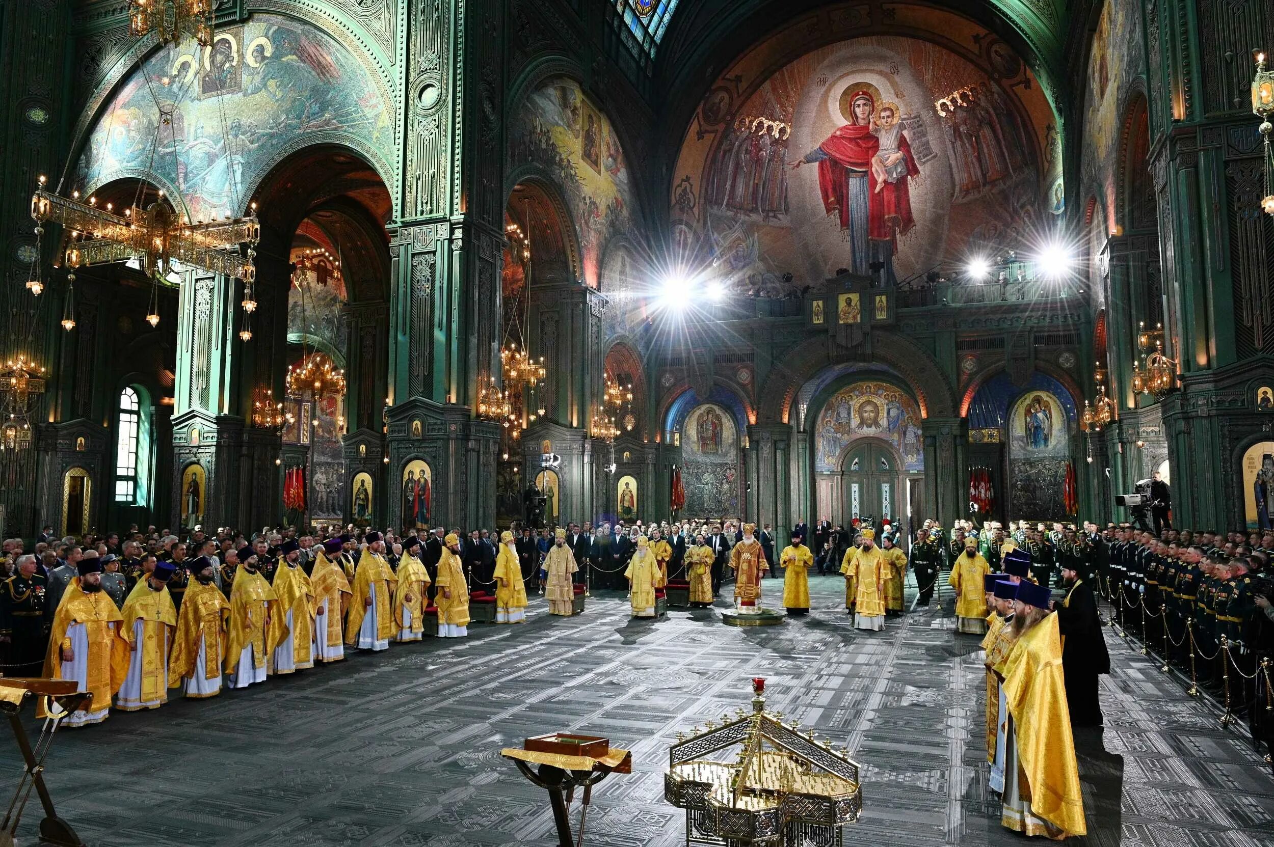 Российская кафолическая православная церковь арсений васин. Центральный храм вс рф. Каплуновская икона божией матери главный храм вс рф. Спасибо спаси бог значение. Тайны русской церкви.