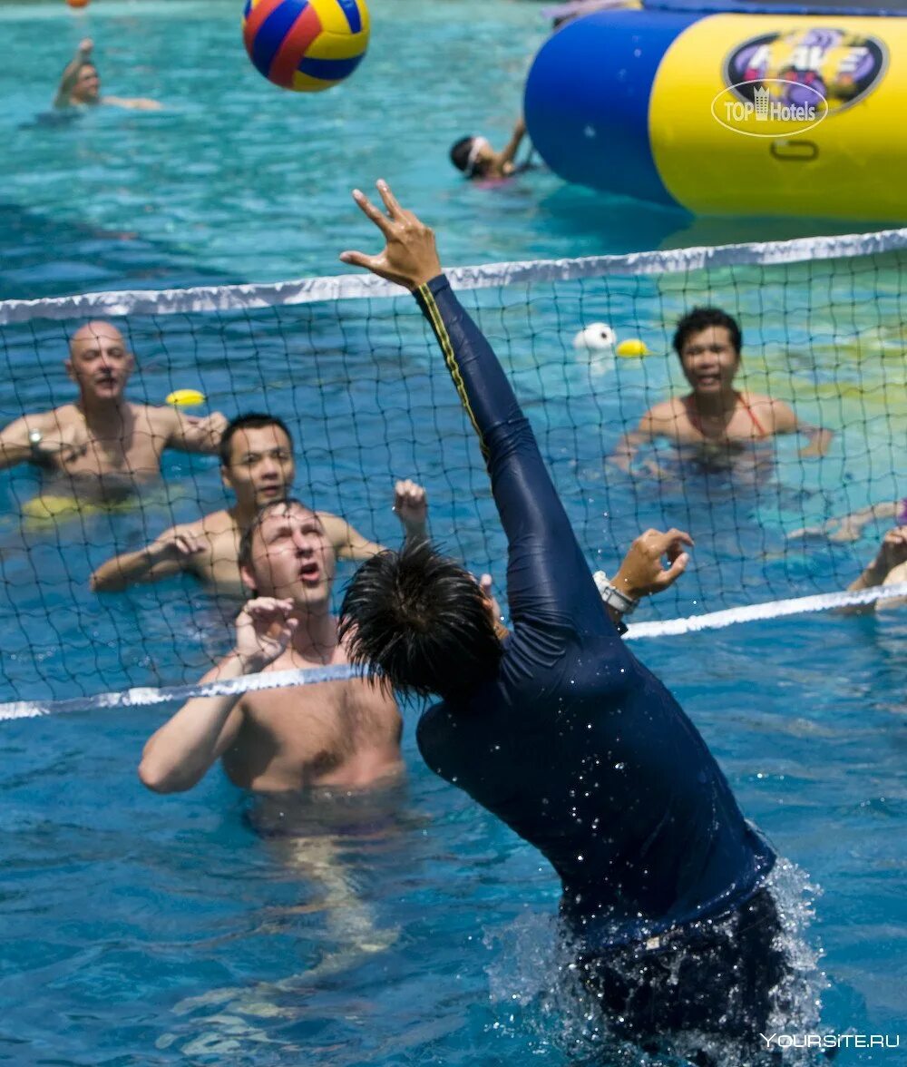 Водный волейбол. Аква волейбол. Волейбол на воде. Волейбол в воде или Аква волейбол. Аква волейбол фото.