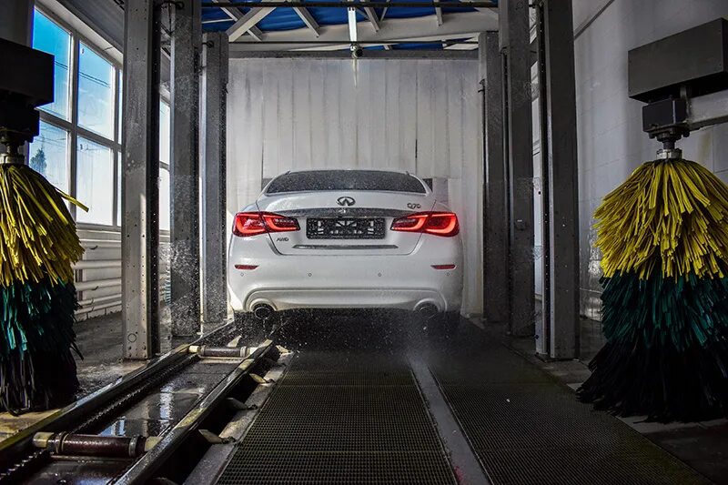 Какую автомойку